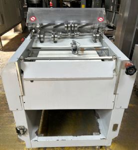 Machine à croissants CANOL modèle CROY 5000